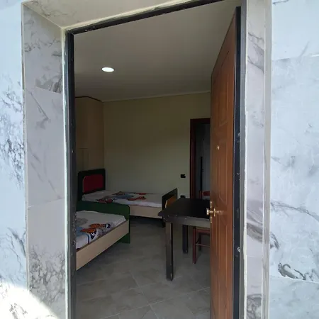Devis House Apartment Tirana